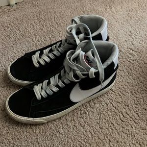 Nike Blazer Mid '77 Suede